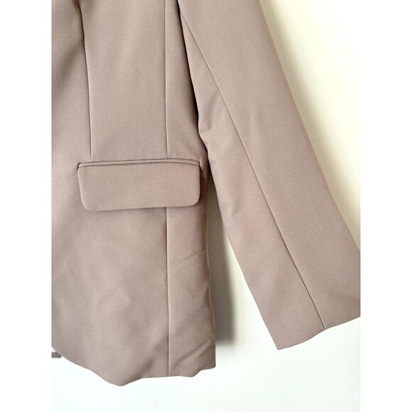 H&M 2 Button Classic Neutral Career Women's Blazer Beige Size Medium New - Picture 16 of 16